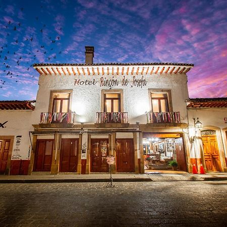 Hotel Rincon De Josefa パツクアロ エクステリア 写真
